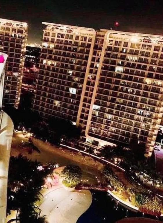 Azure Urban Resort A3 Near Airport Mall With Balcony Wavepool 马尼拉 外观 照片