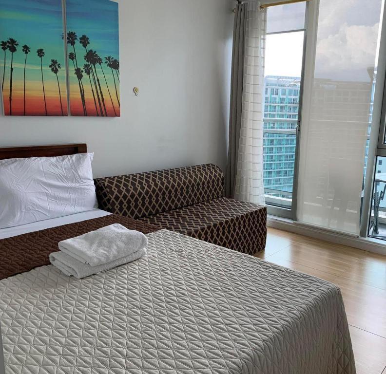 Azure Urban Resort A3 Near Airport Mall With Balcony Wavepool 马尼拉 外观 照片