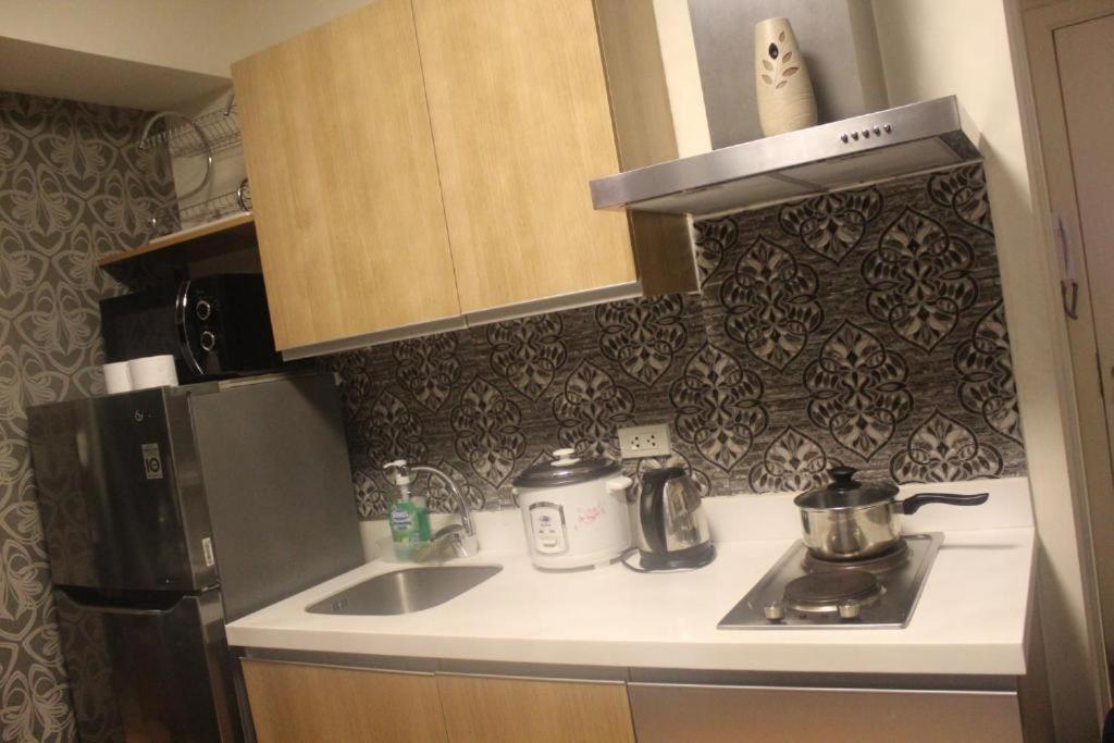 Azure Urban Resort A3 Near Airport Mall With Balcony Wavepool 马尼拉 外观 照片
