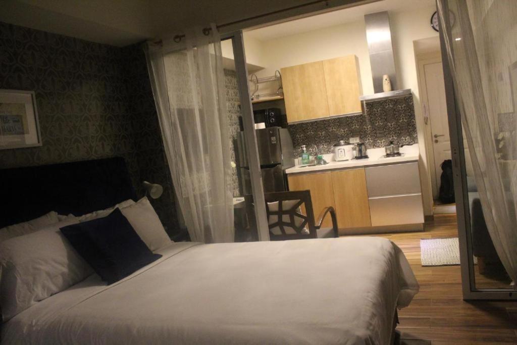 Azure Urban Resort A3 Near Airport Mall With Balcony Wavepool 马尼拉 外观 照片